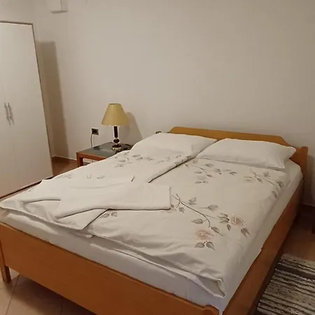 Apartma Marinka *